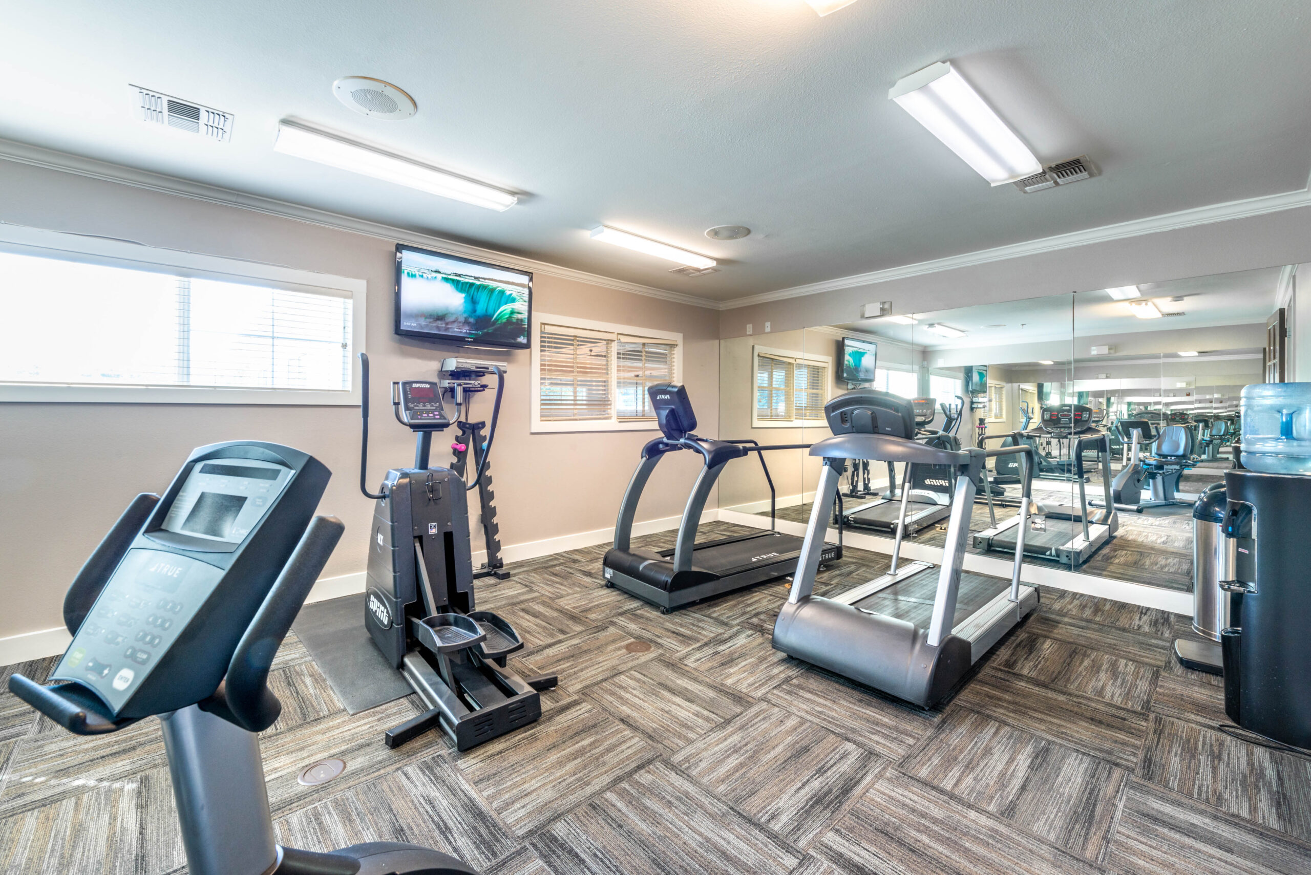 Evergreen Hulen Bend Dining Fitness Room
